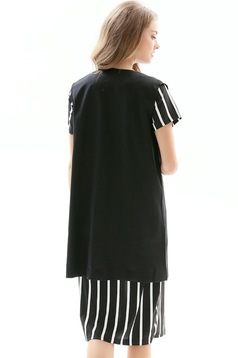 0ffb8959a1f54618ae94cb467af030b4-Max